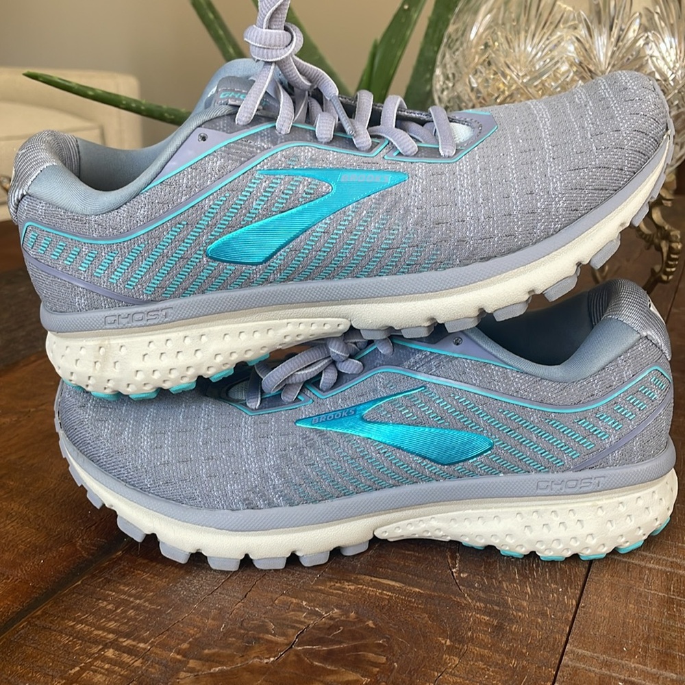 BRAND NEW - Brooks Ghost 12 - women’s size 8